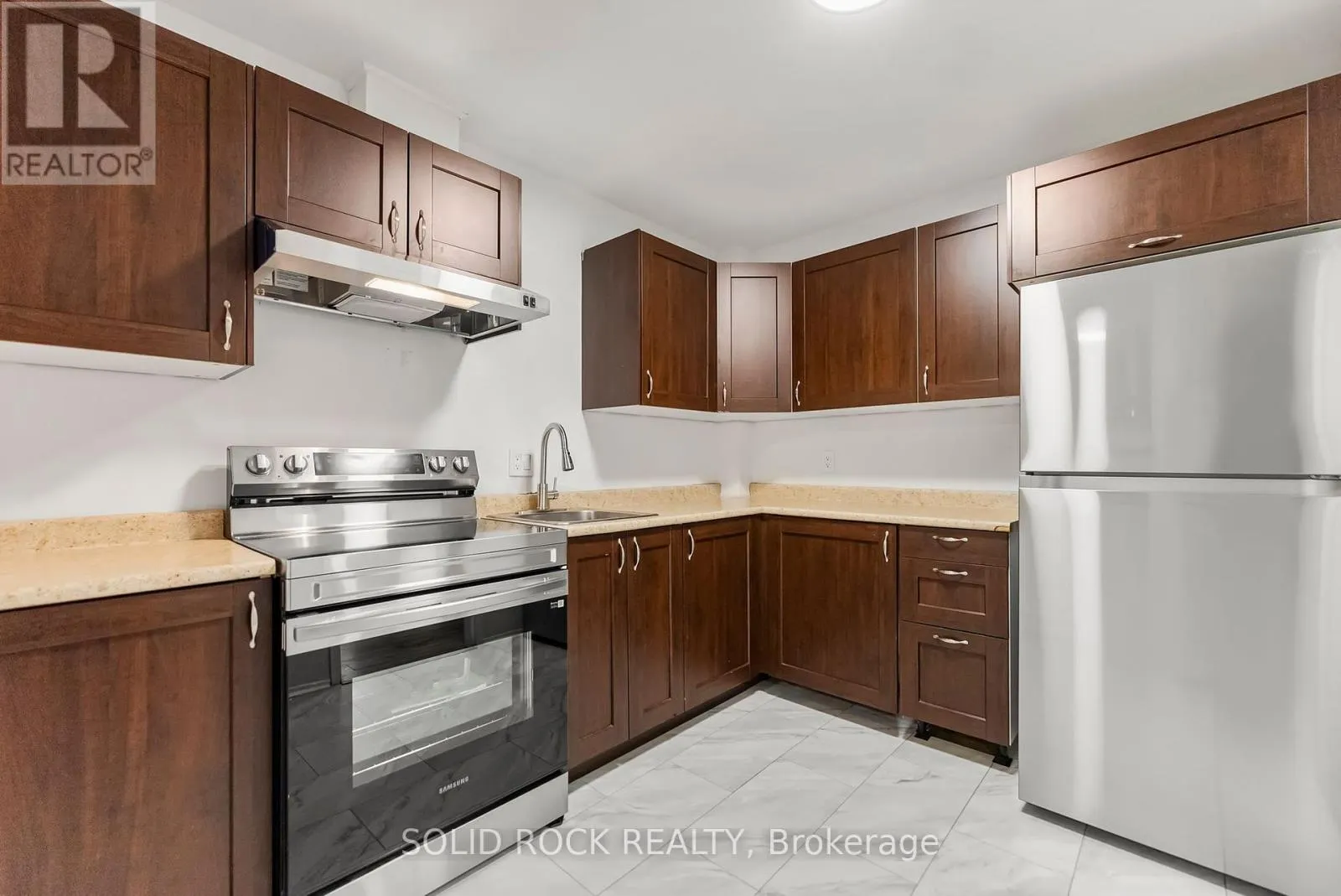 39 - 3415 UPLANDS DRIVE