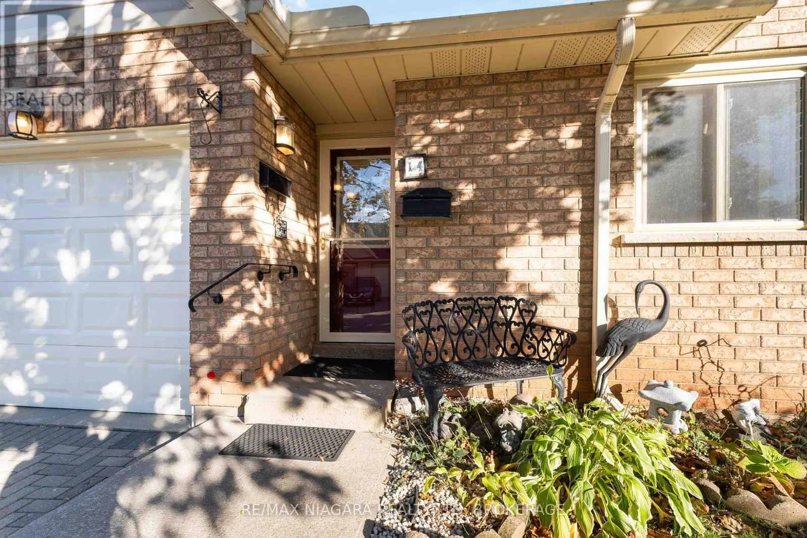 14 - 165 MAIN STREET E, #14