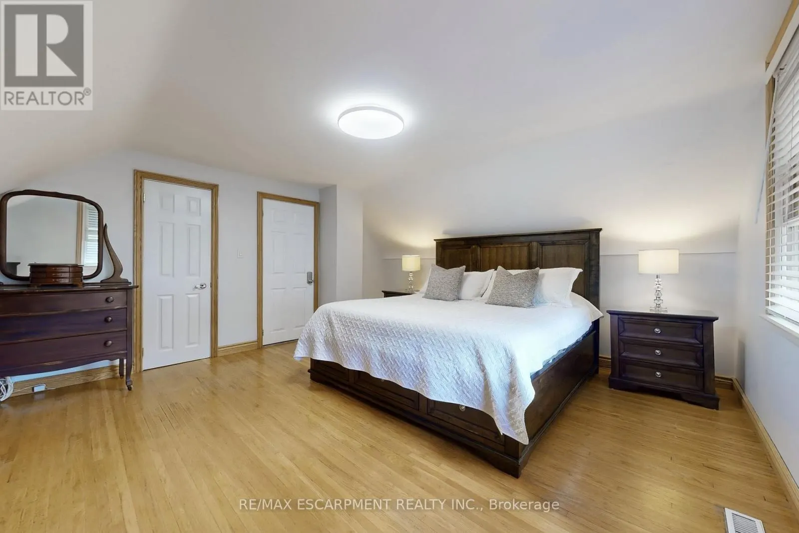 23 SYLVIA CRESCENT