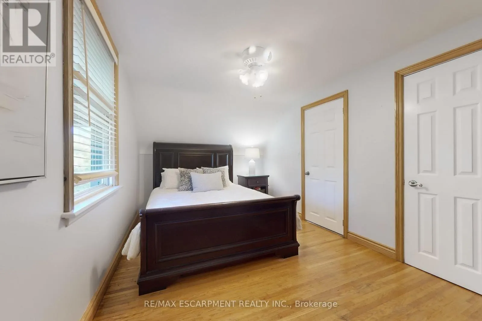 23 SYLVIA CRESCENT