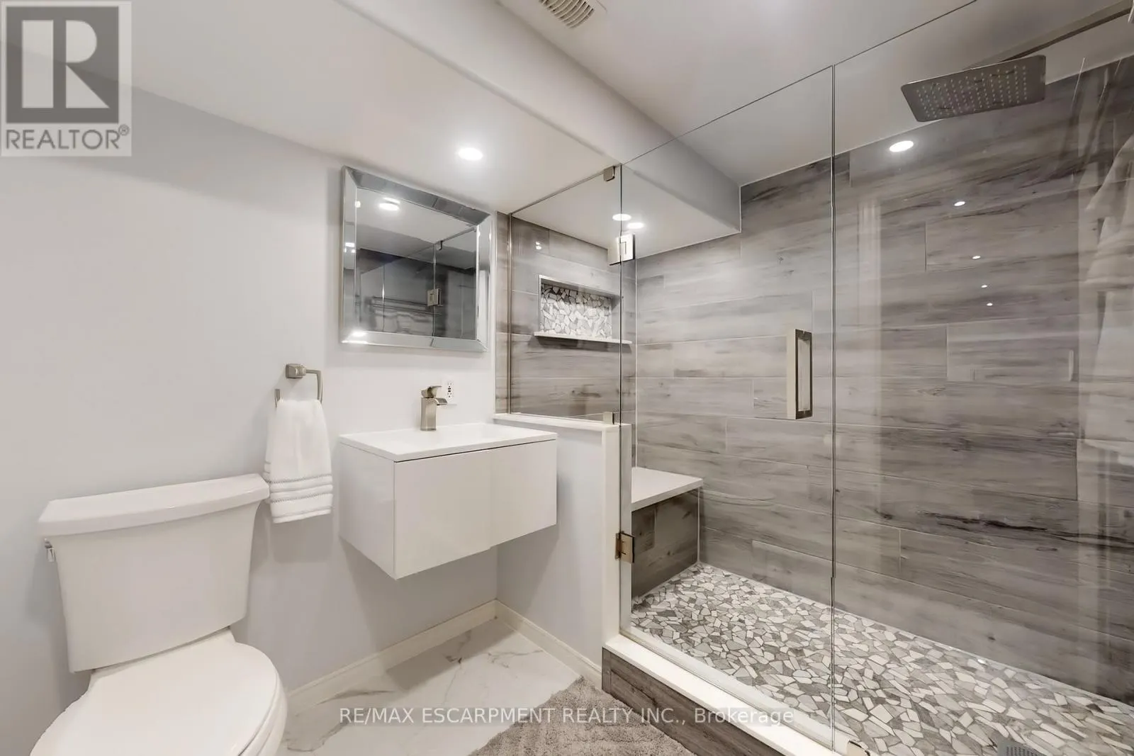 23 SYLVIA CRESCENT