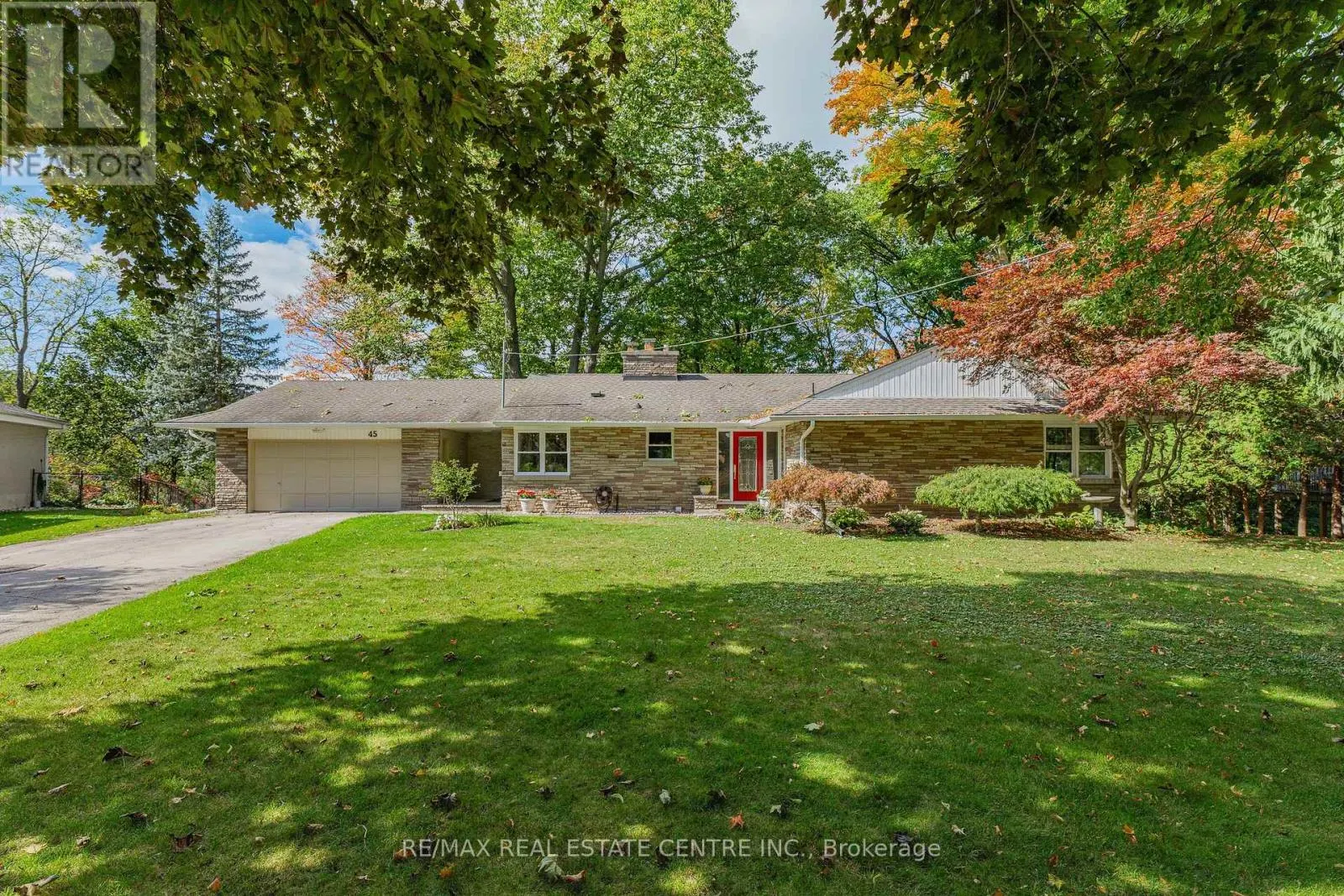 45 HIGHLAND CRESCENT