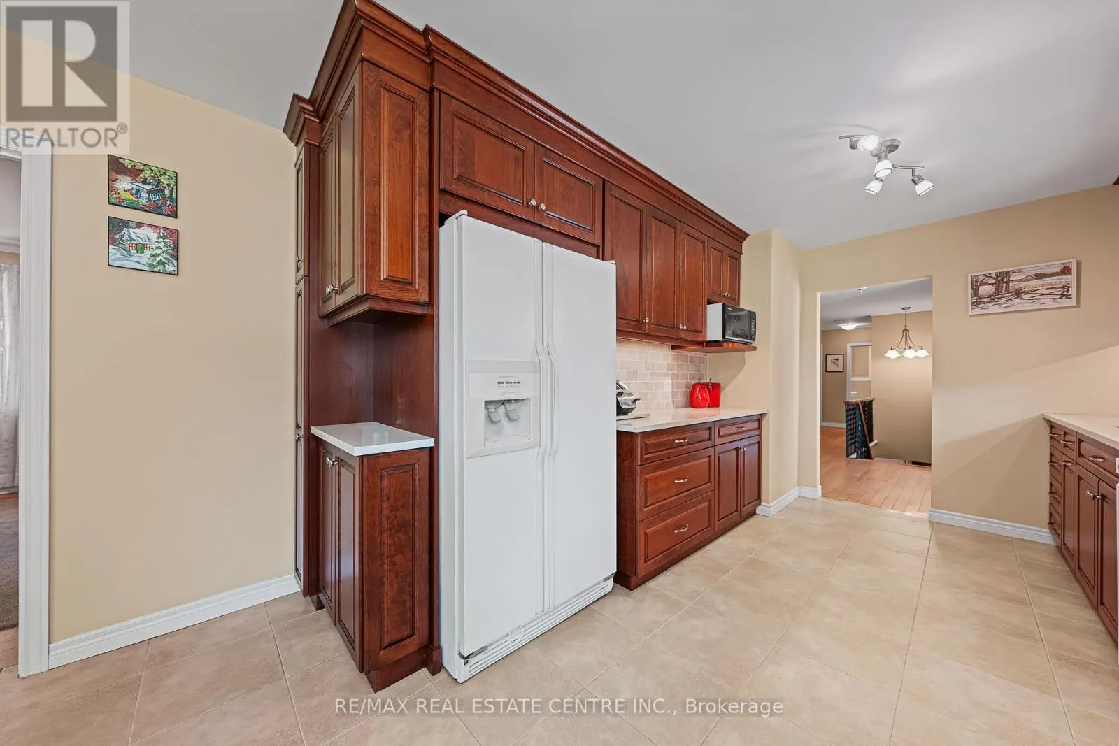 45 HIGHLAND CRESCENT