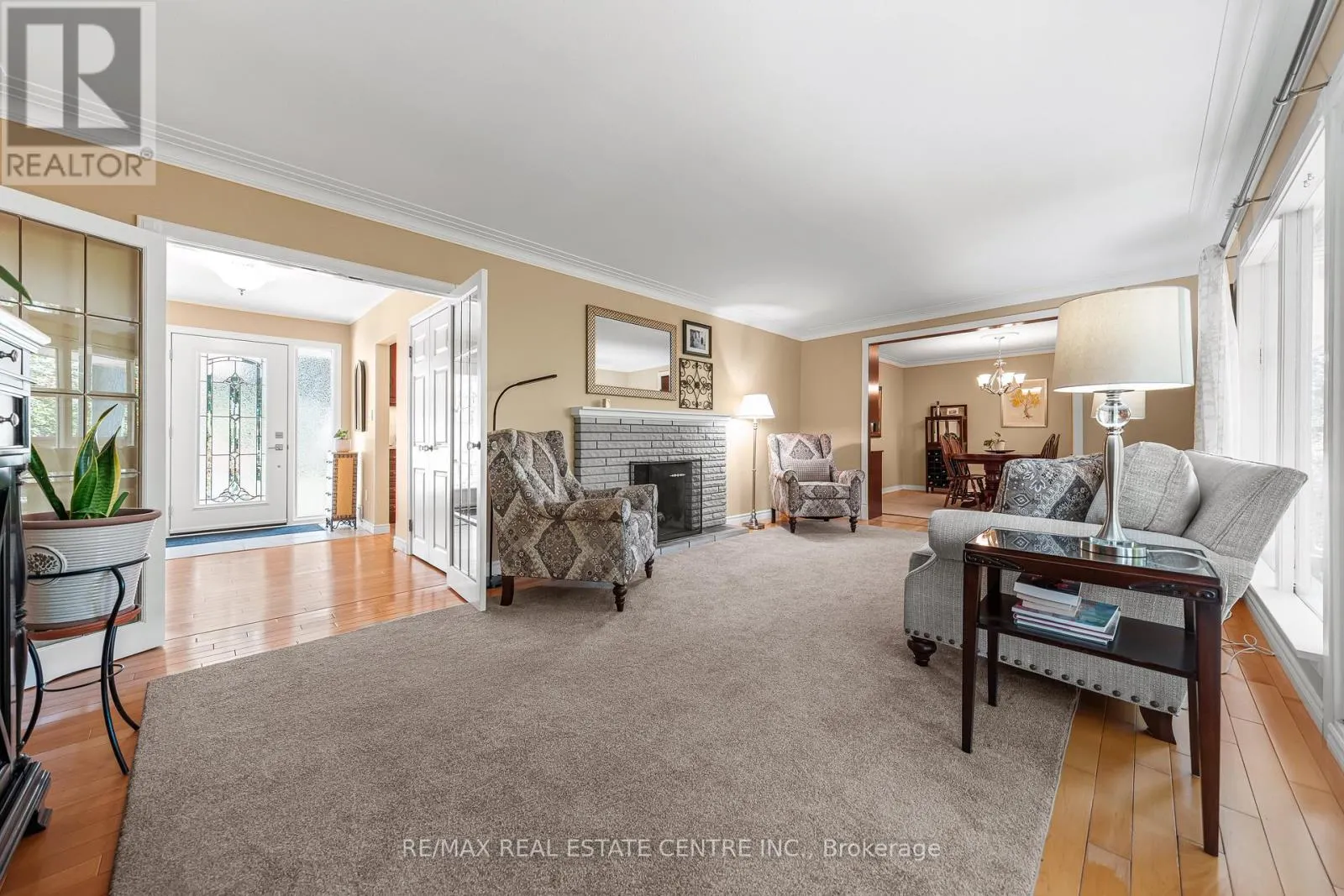 45 HIGHLAND CRESCENT