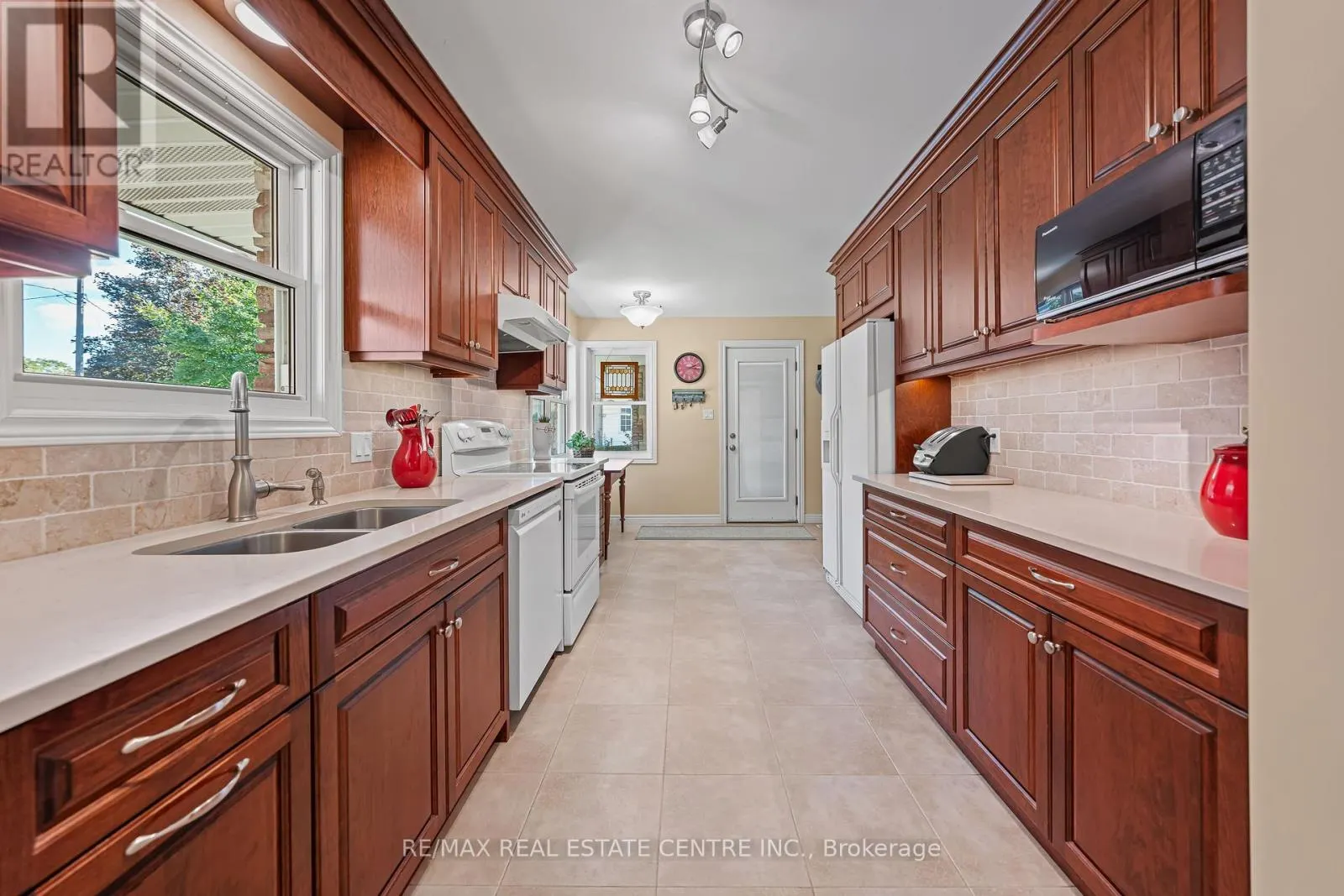 45 HIGHLAND CRESCENT