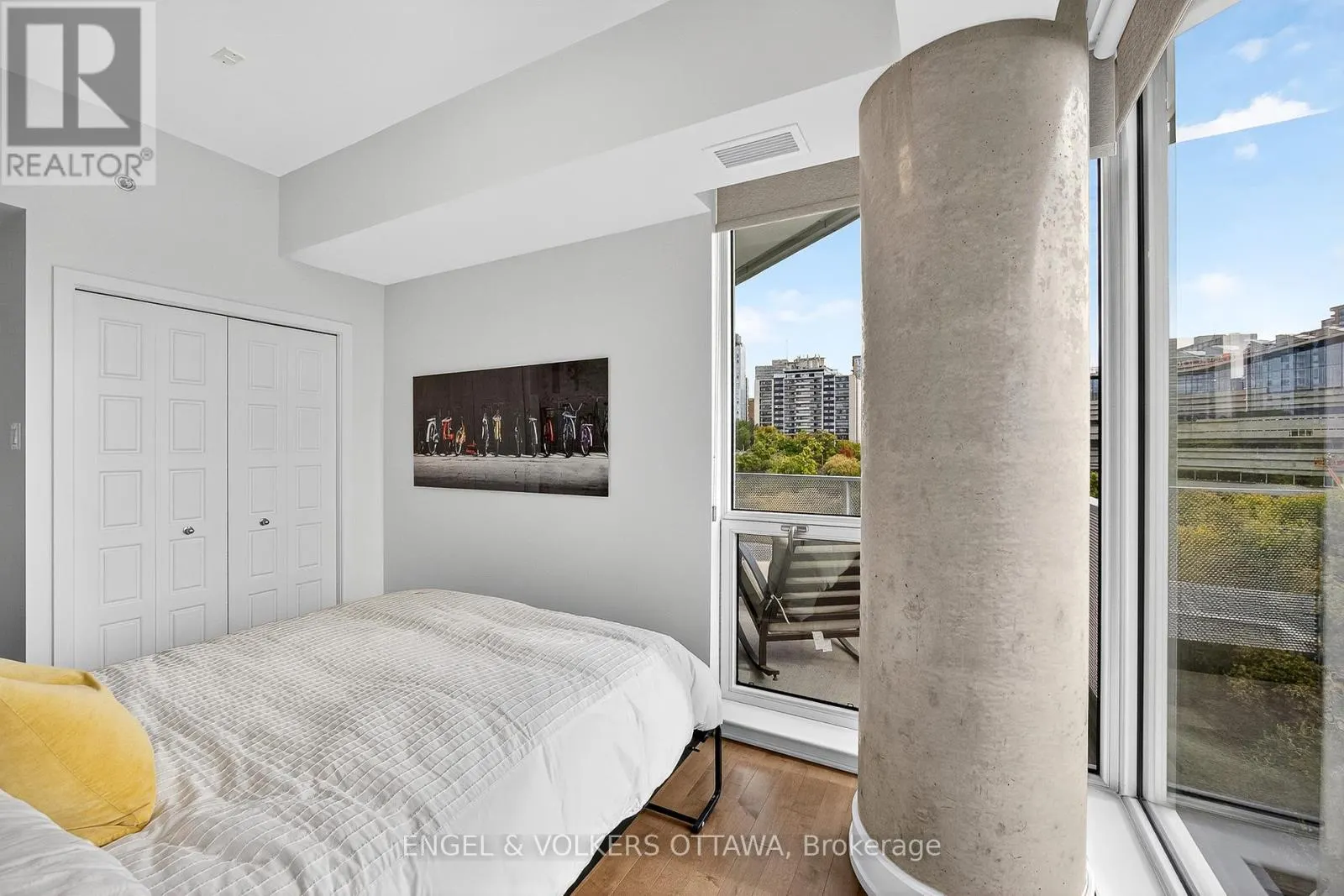 802 - 300C LETT STREET
