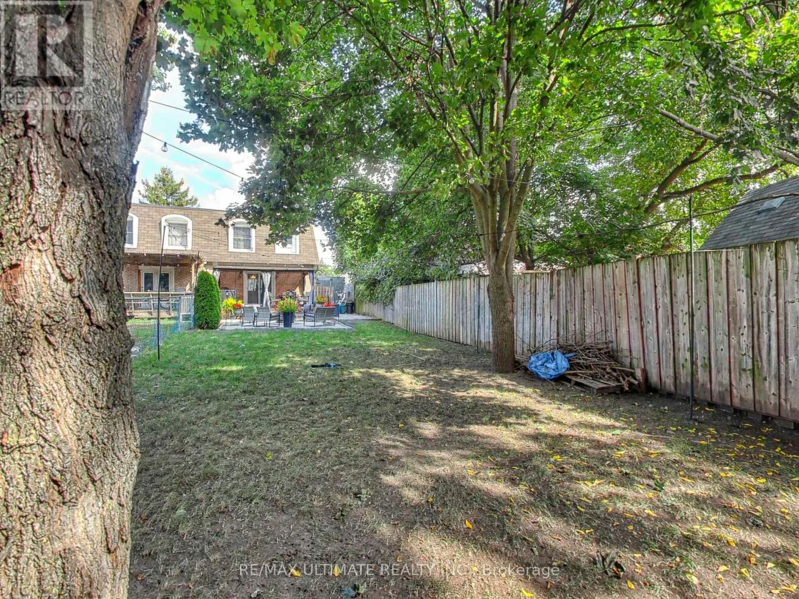 496 ELGIN STREET N