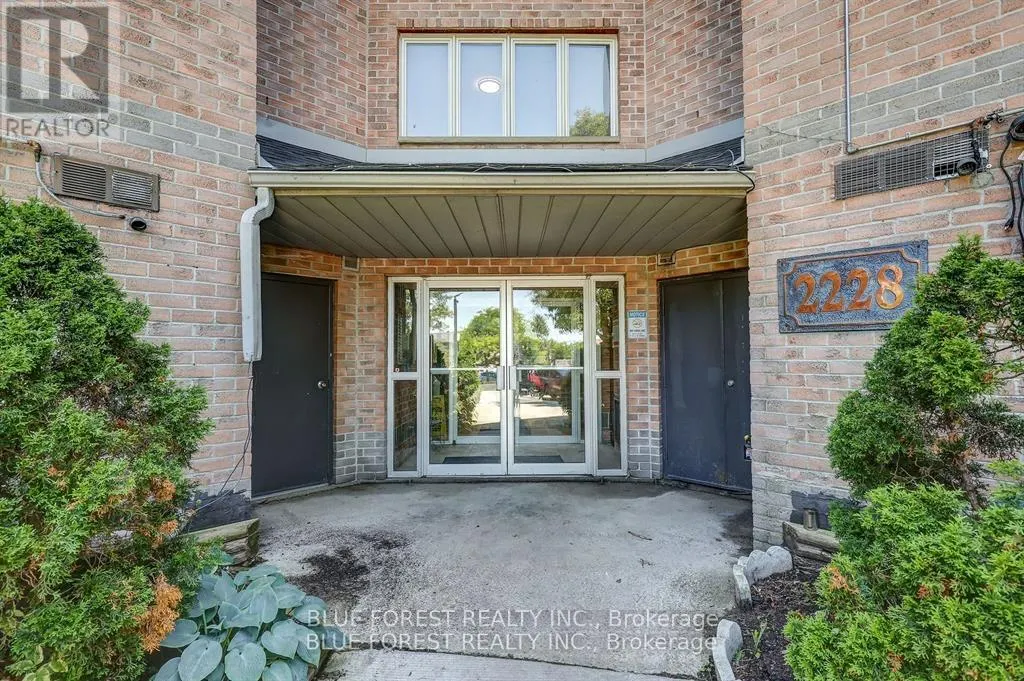 111 - 2228 TRAFALGAR STREET, #111