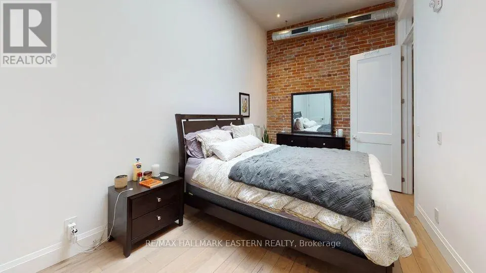 #302 - 400 GEORGE STREET N, ##302