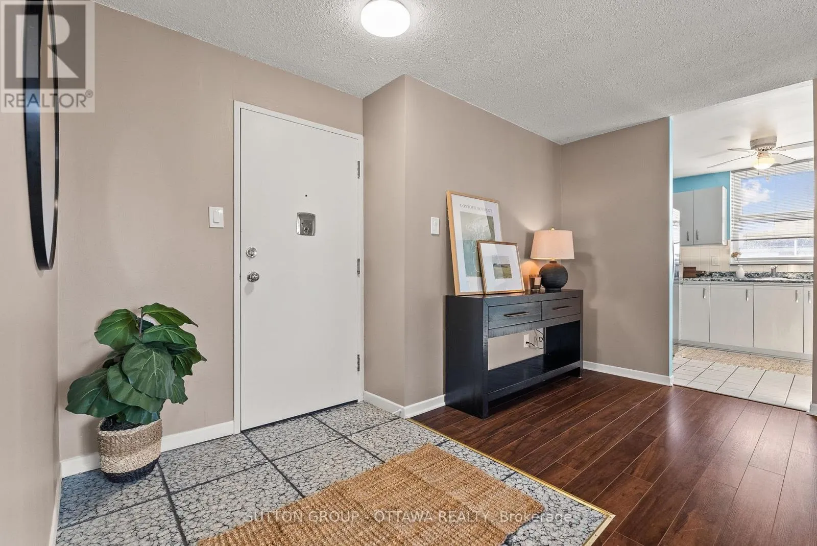 507 - 50 BURNSIDE AVENUE