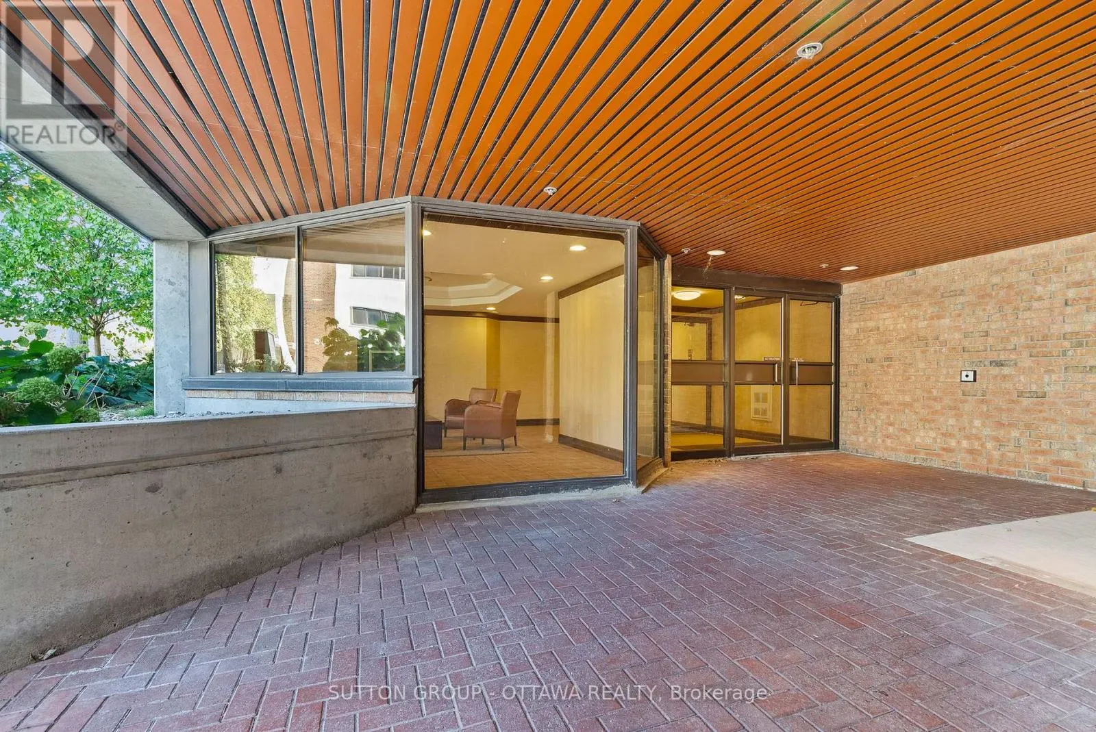 507 - 50 BURNSIDE AVENUE