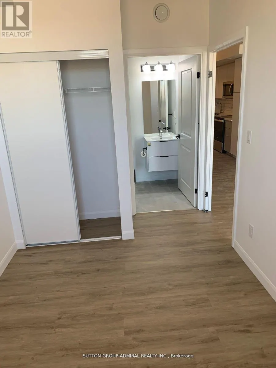 305 - 7 ERIE AVENUE