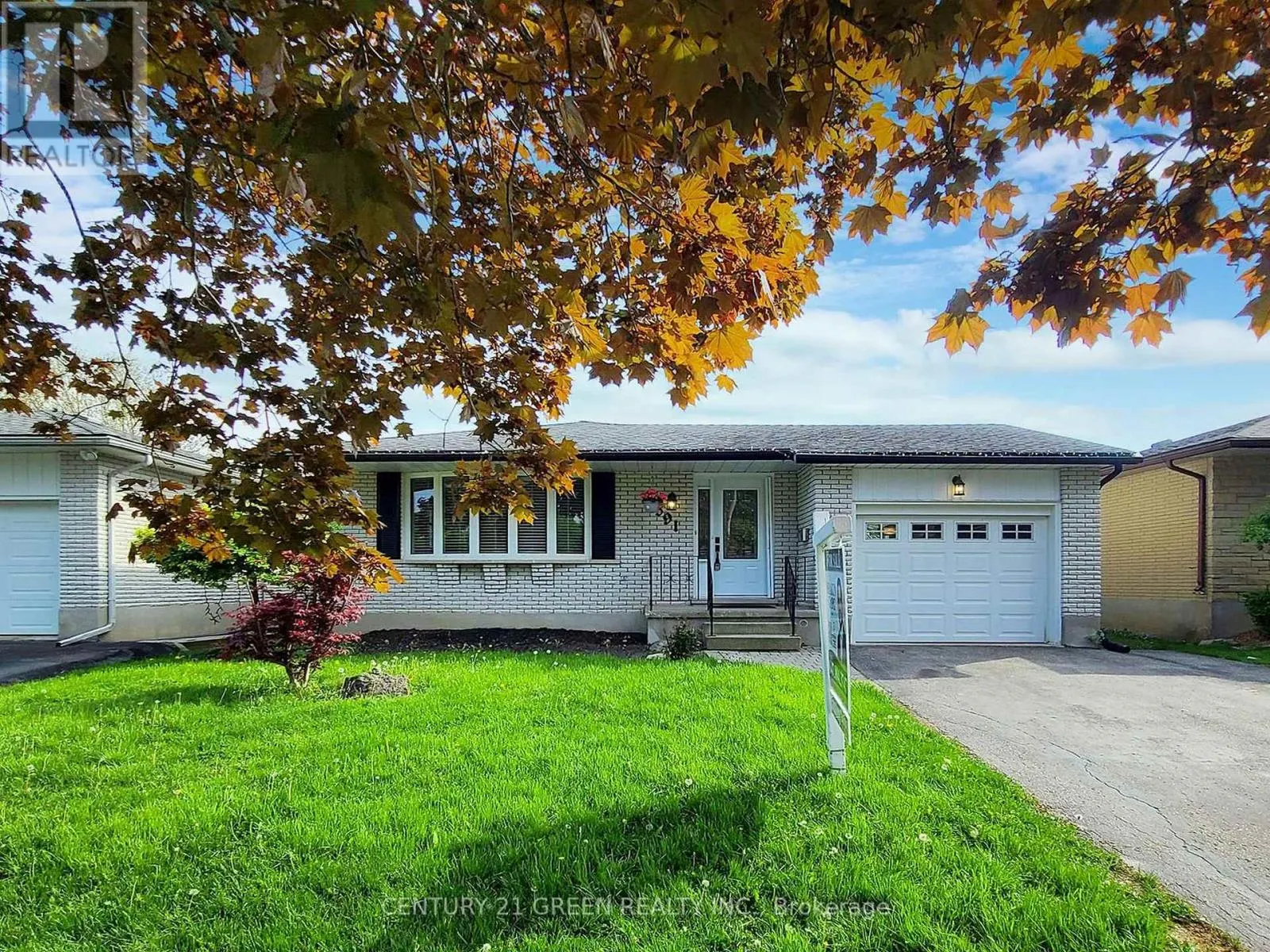 591 DOGWOOD LANE