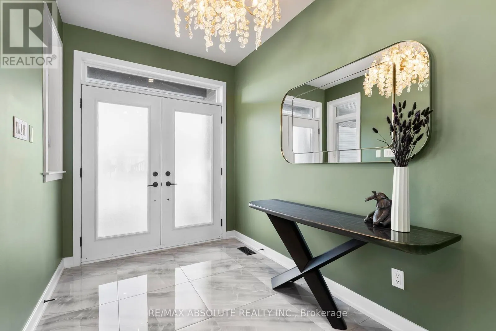 921 BECKTON HEIGHTS