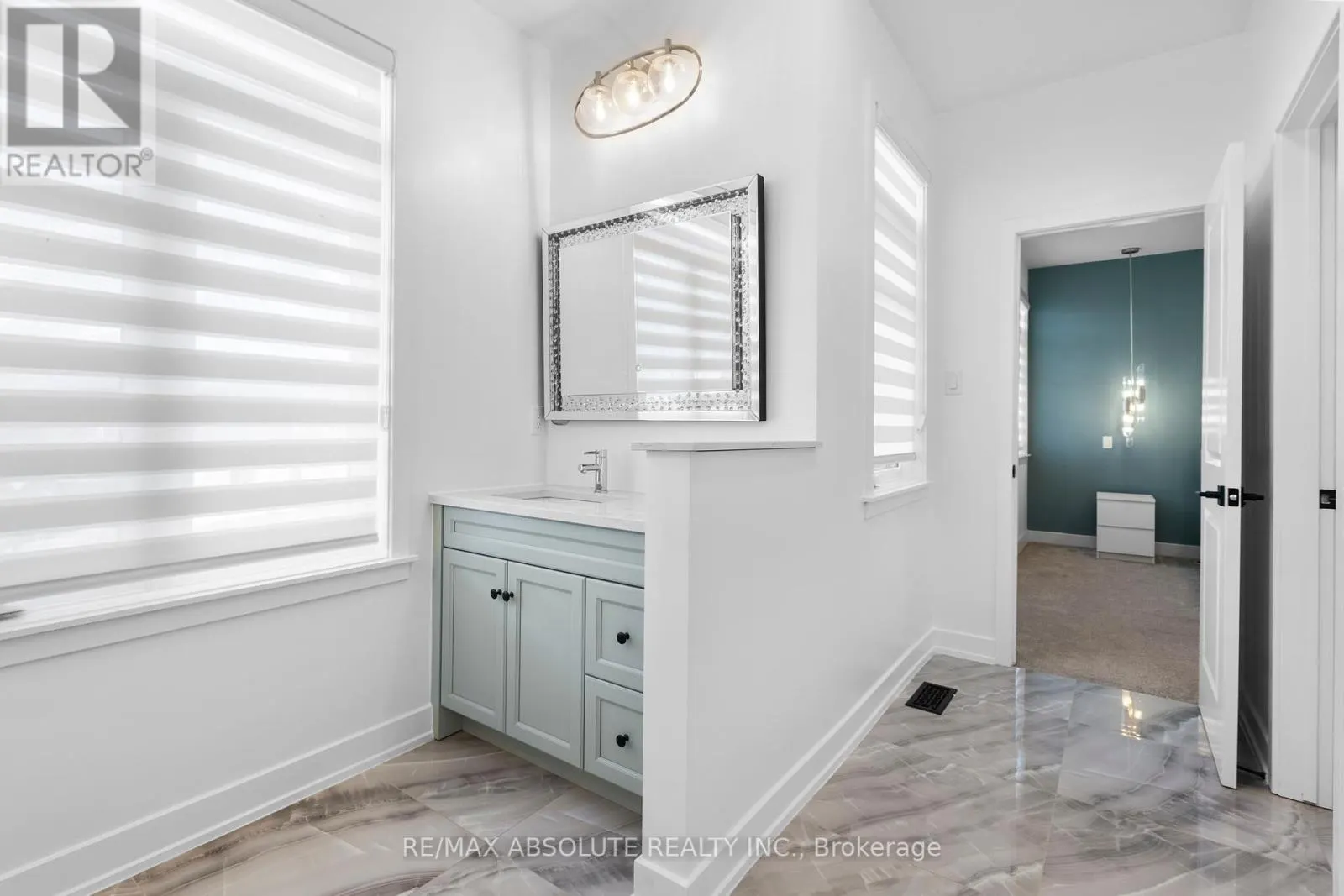 921 BECKTON HEIGHTS