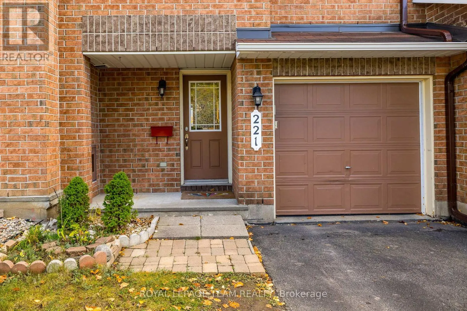 221 SORENTO STREET
