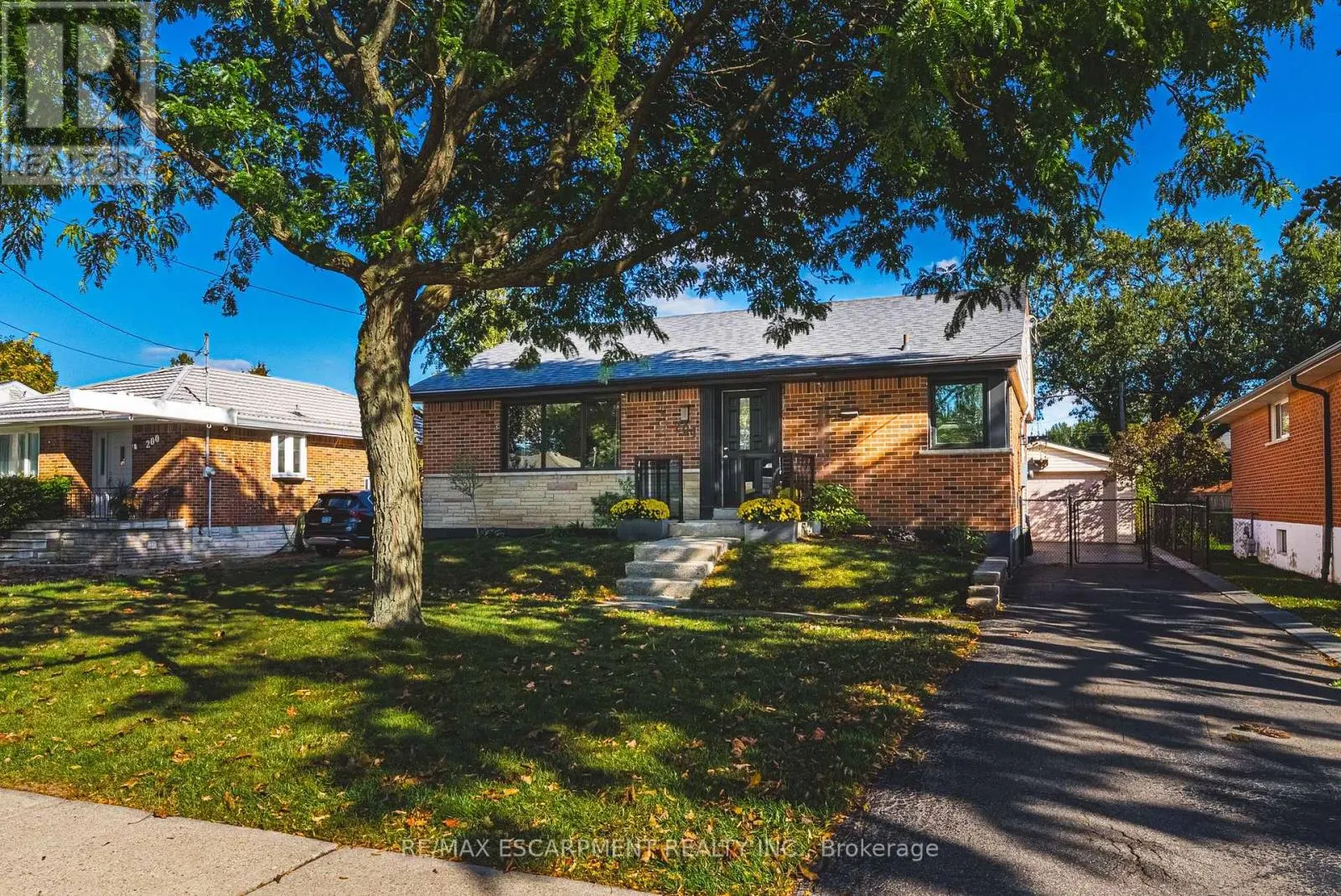 204 FERNWOOD BOULEVARD