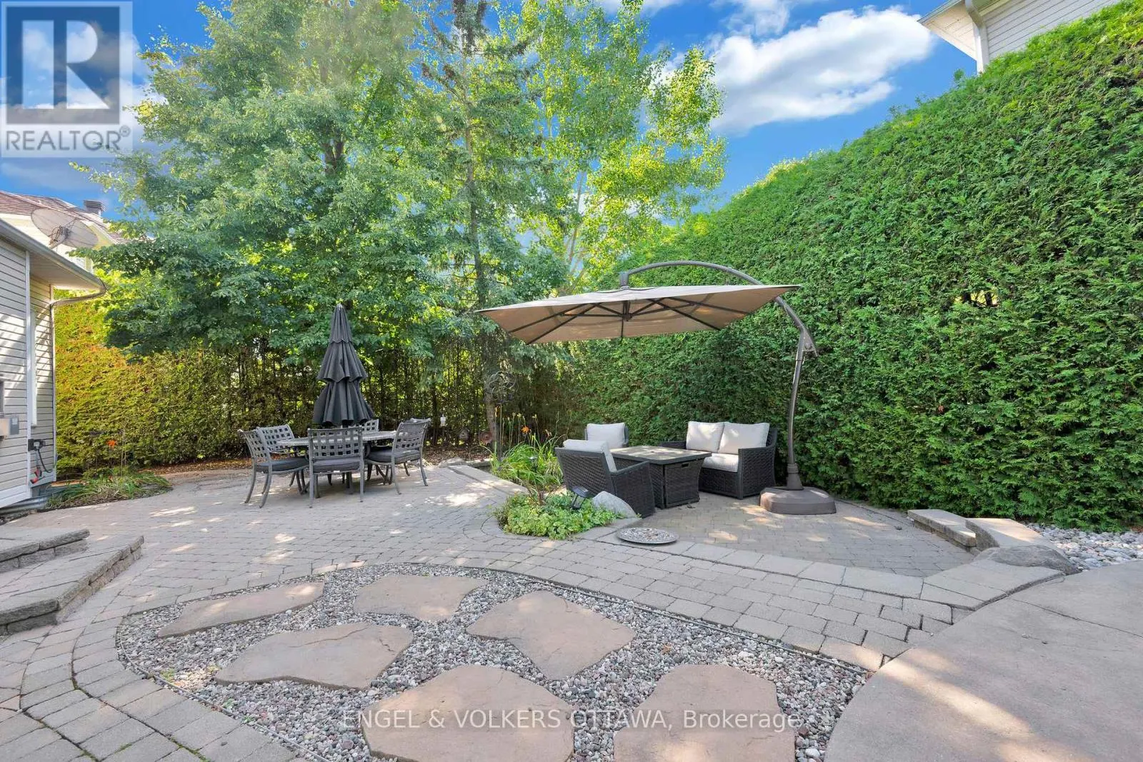 5 WYNRIDGE PLACE