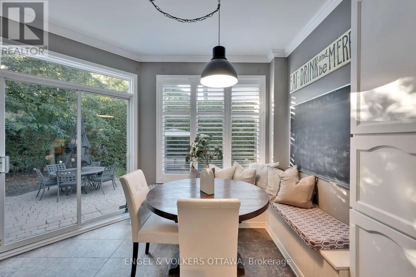 5 WYNRIDGE PLACE