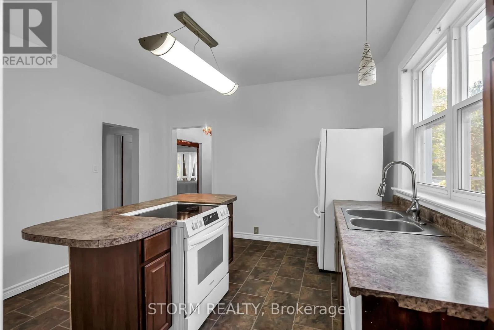239 1ST STREET E