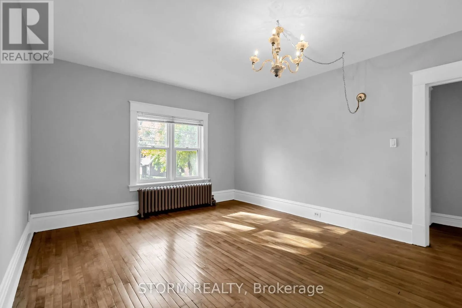 239 1ST STREET E
