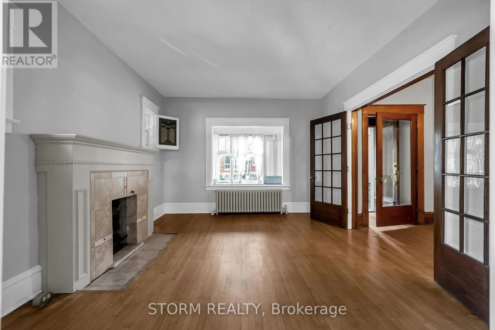 239 1ST STREET E