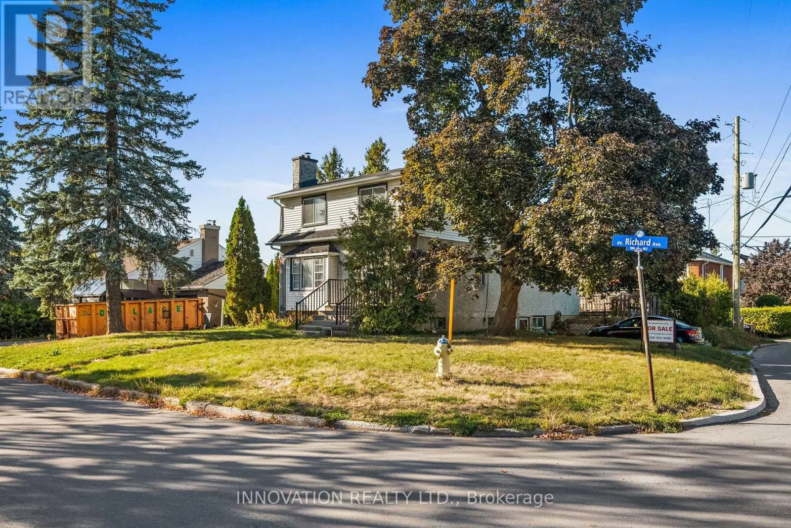 1085 RICHARD AVENUE