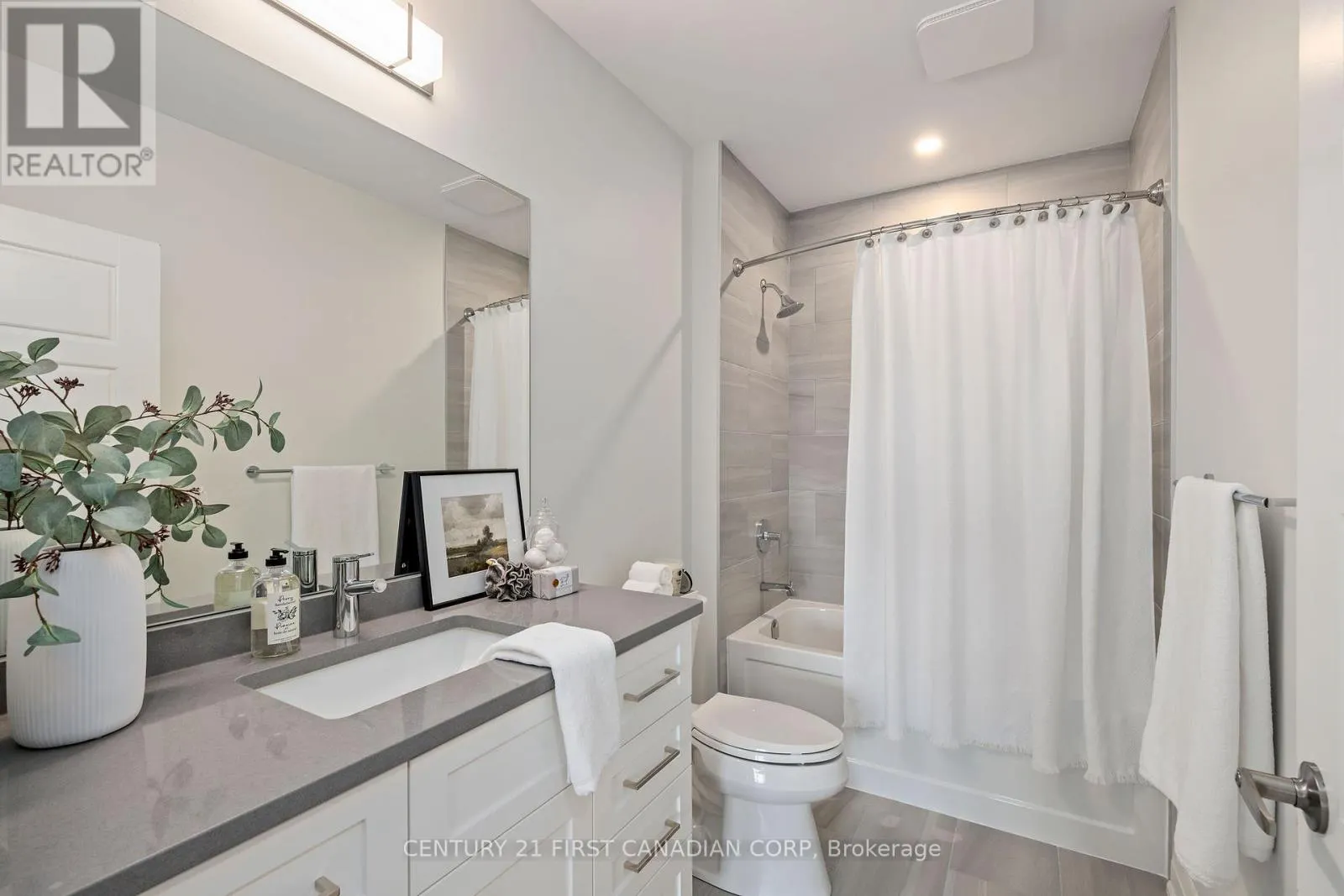 306 - 1560 UPPER WEST AVENUE, #306