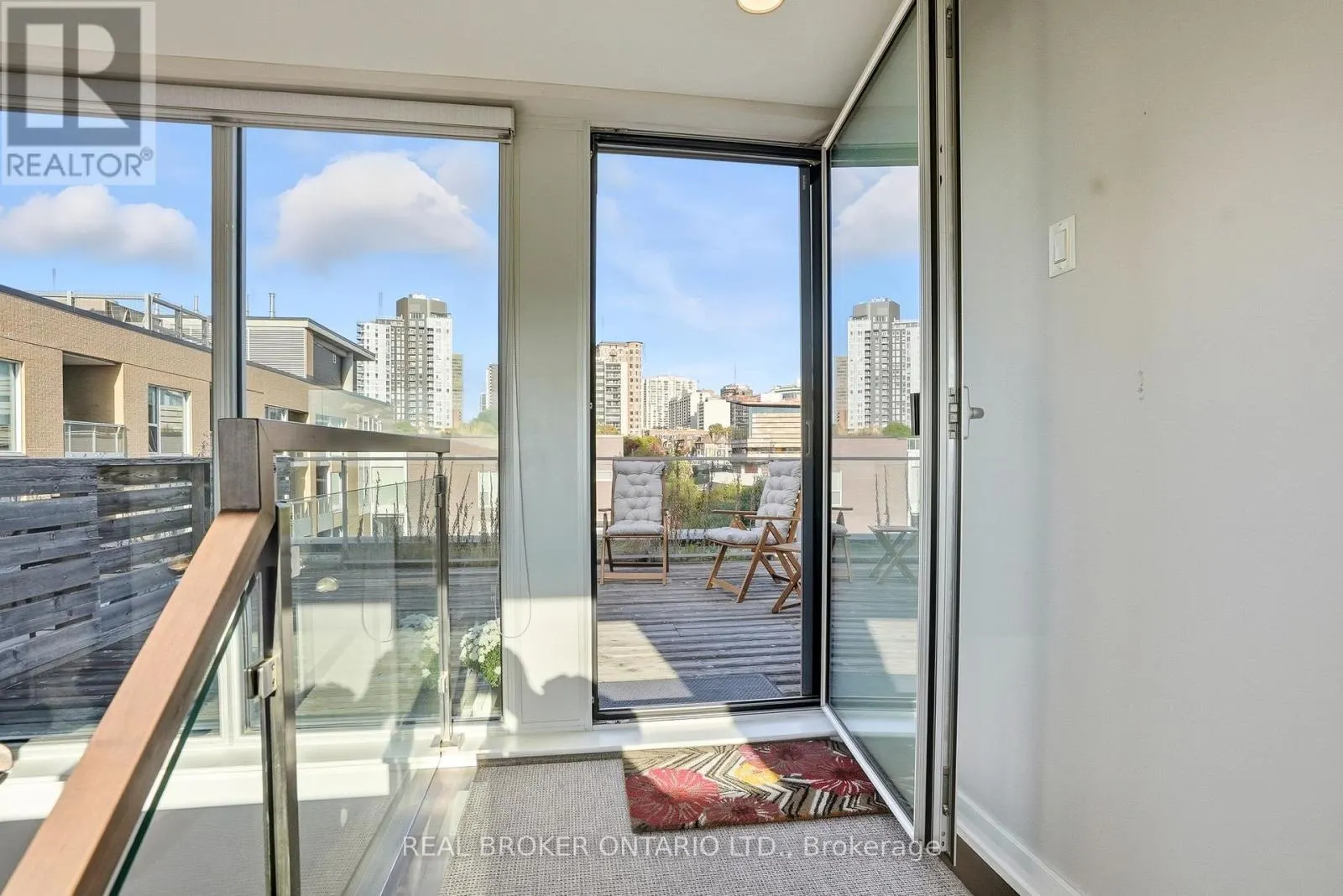 318 - 300B LETT STREET