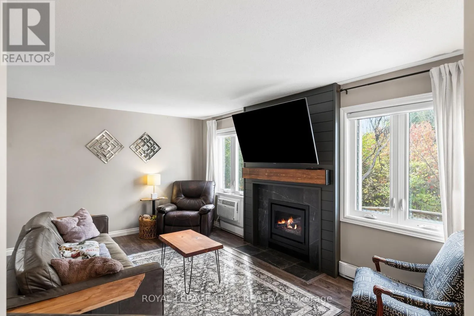 1 - 5 TIMBERVIEW WAY