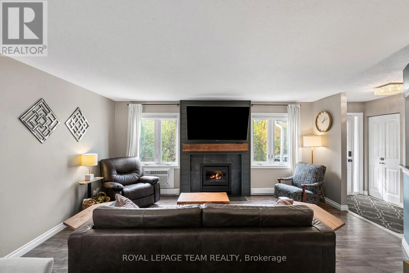 1 - 5 TIMBERVIEW WAY