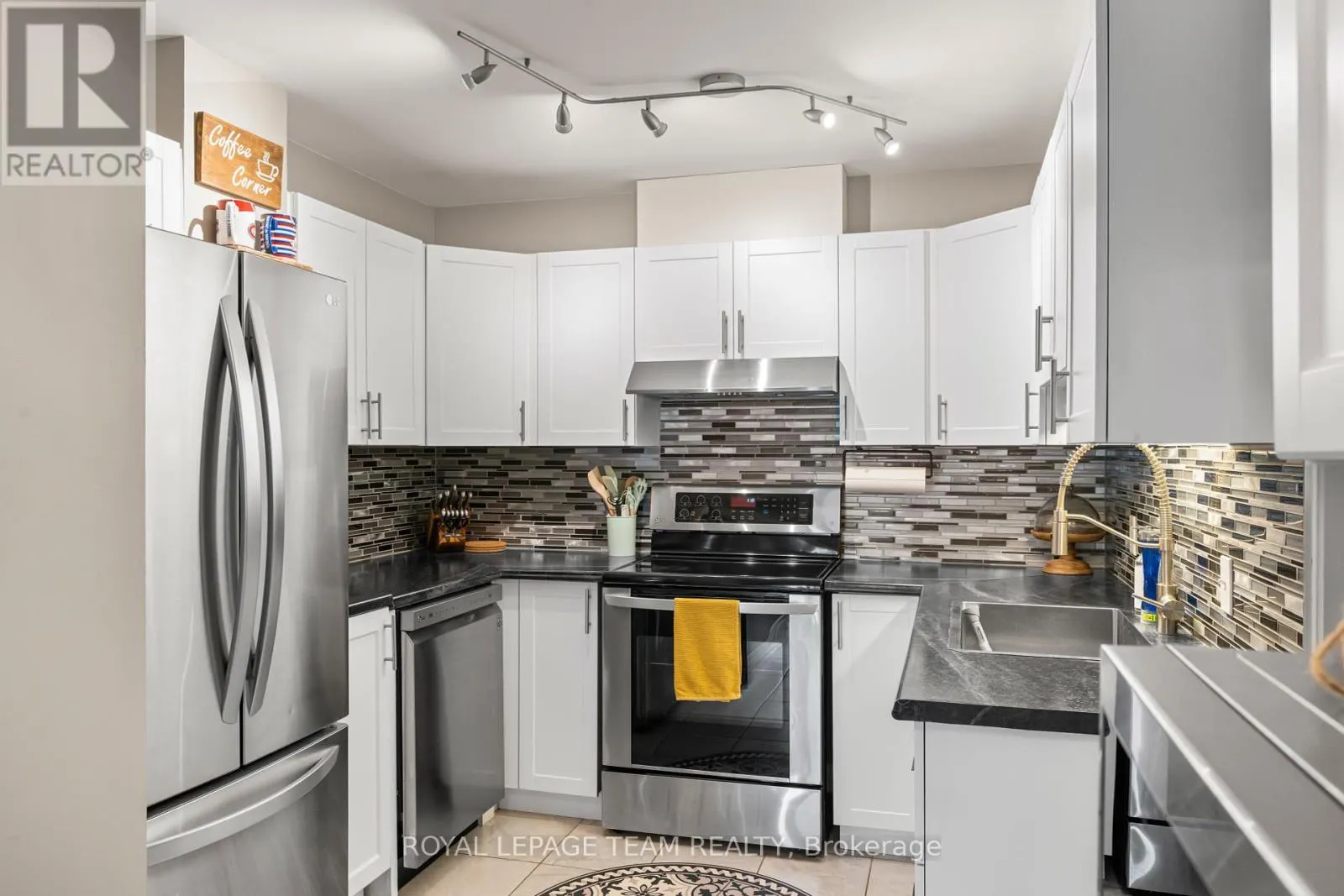 1 - 5 TIMBERVIEW WAY