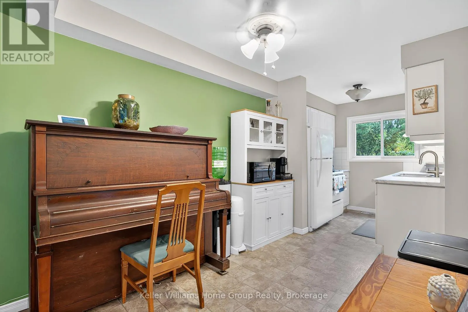 25 - 206 GREEN VALLEY DRIVE, #25