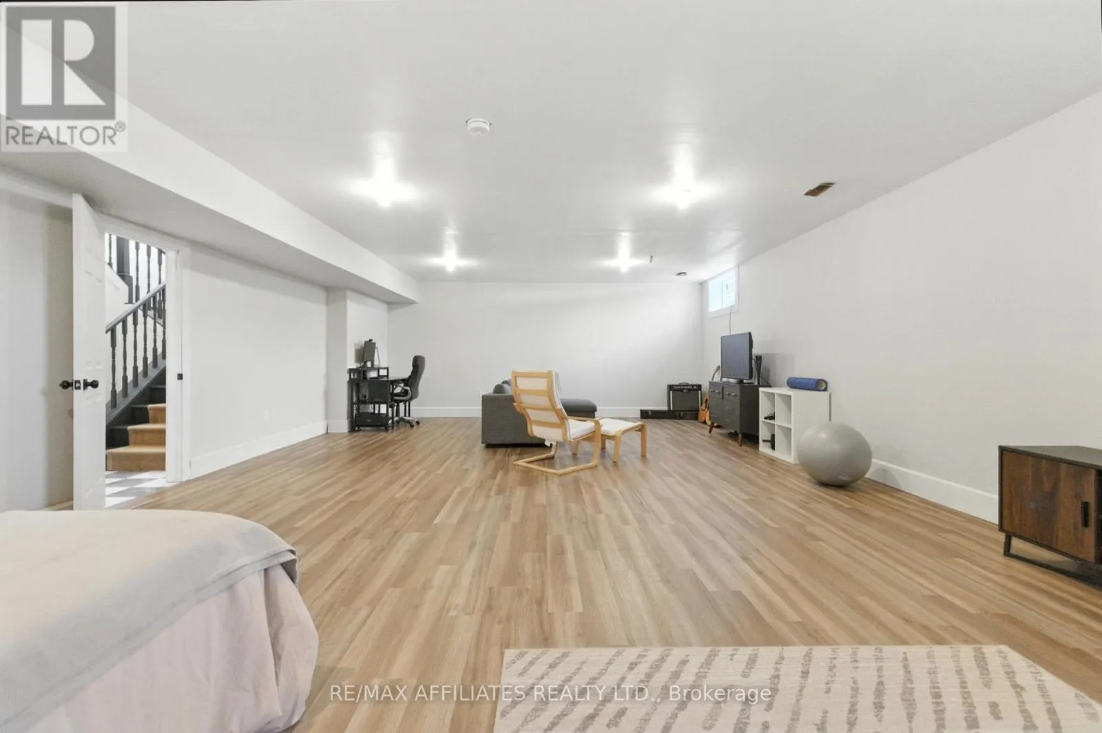 1606 PITTSTON ROAD