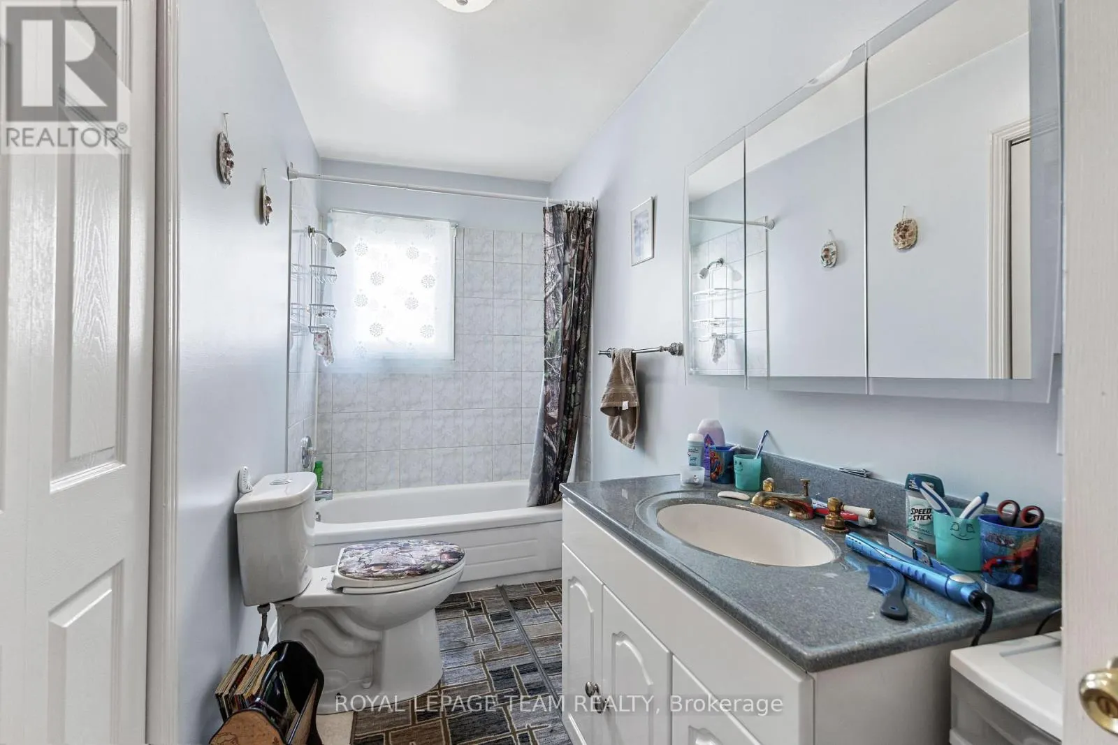 46 JOLLIET AVENUE