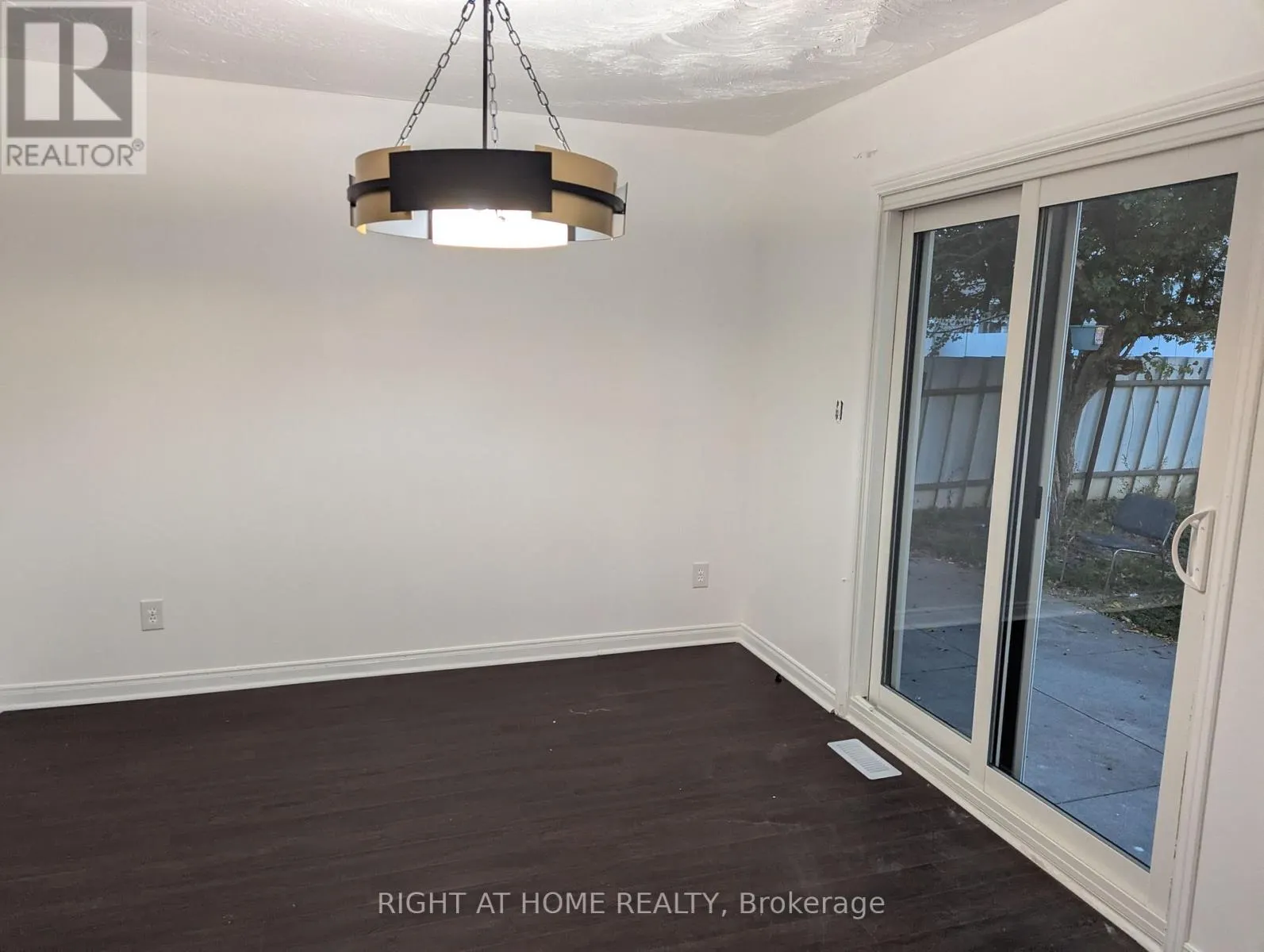 73 SKYVIEW DRIVE