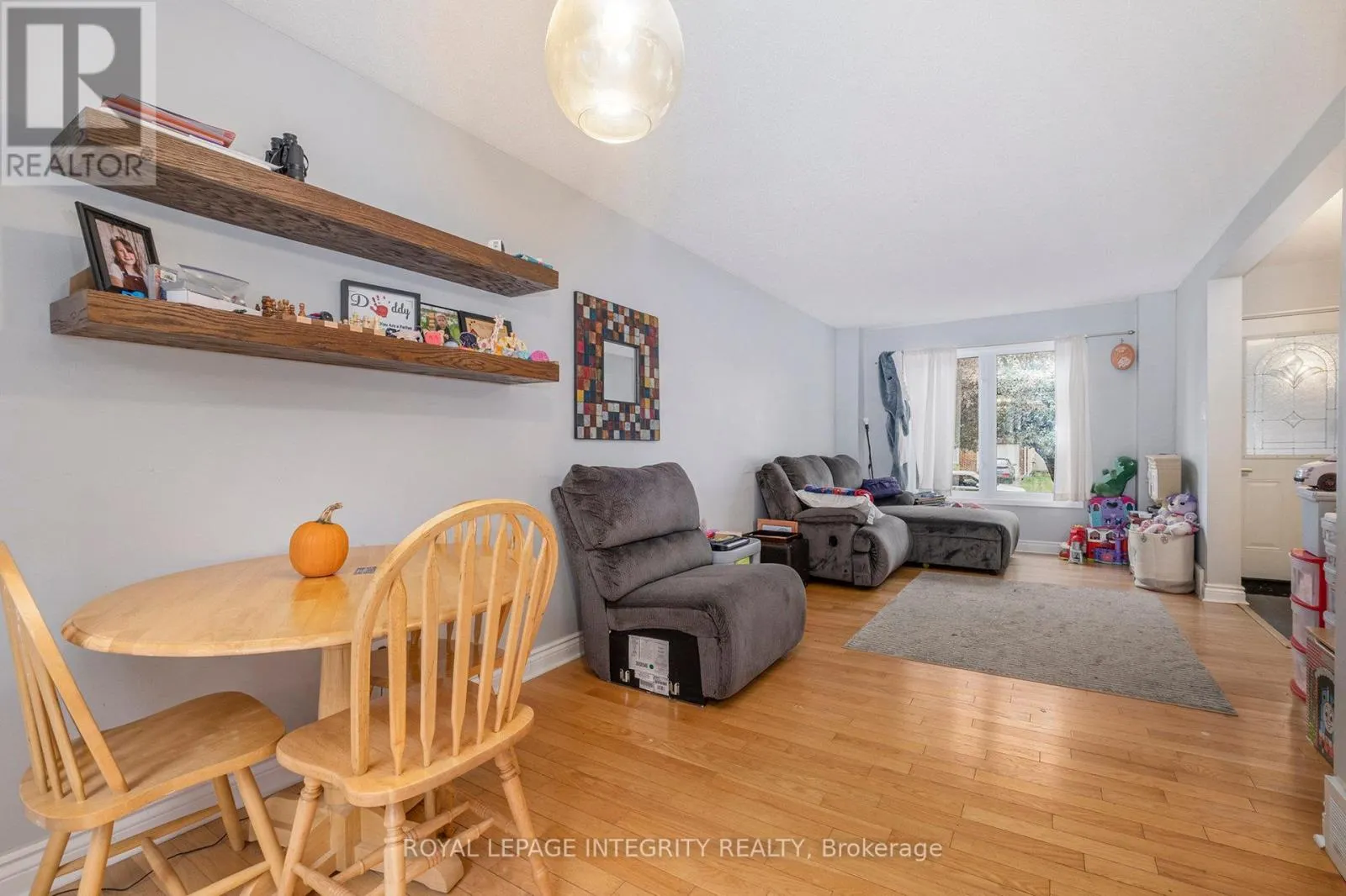 45 RAFTUS SQUARE