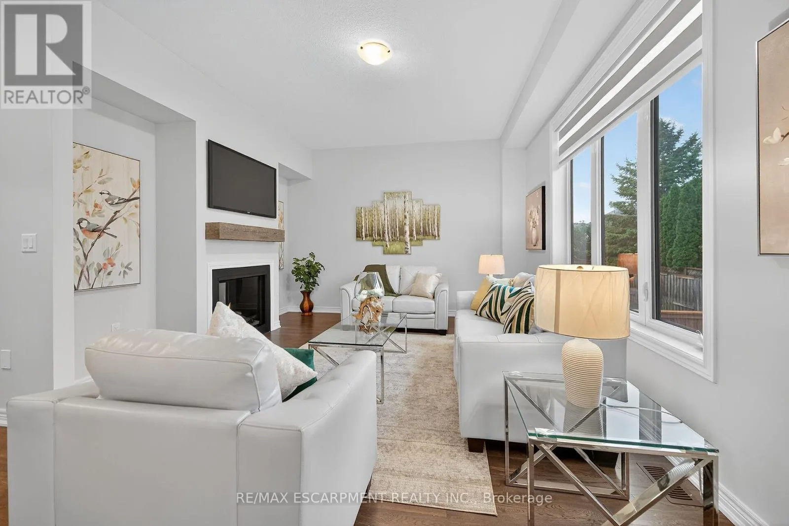 67 STARFIRE CRESCENT