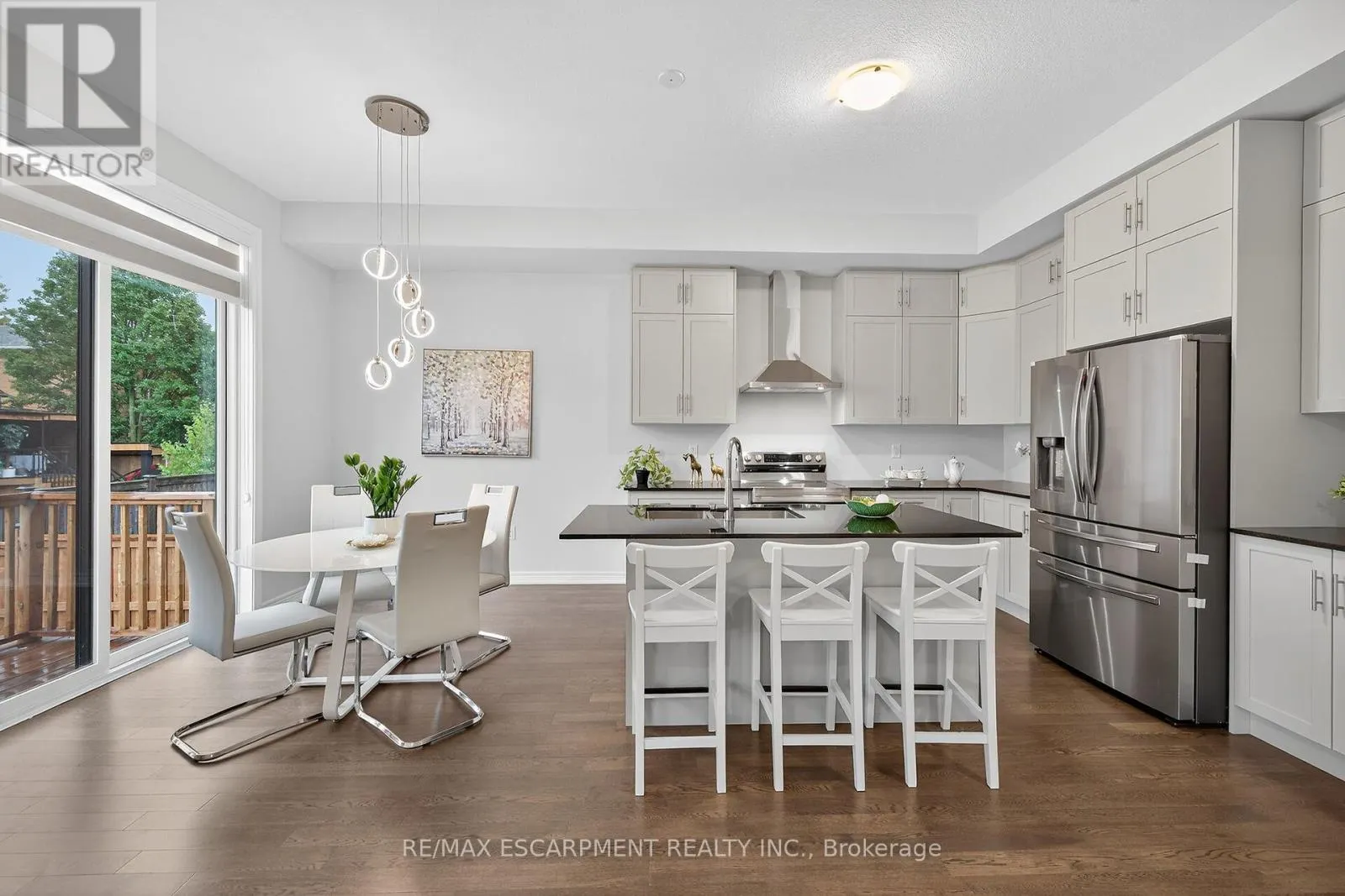 67 STARFIRE CRESCENT