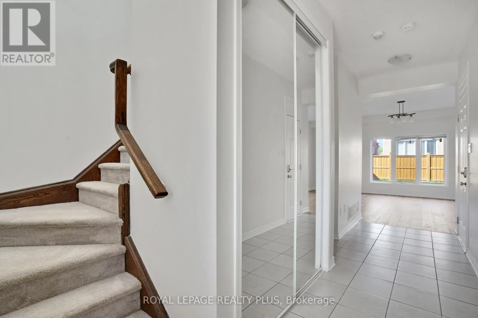 267 GROVEHILL CRESCENT