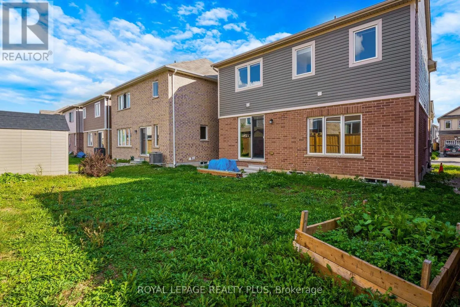 267 GROVEHILL CRESCENT