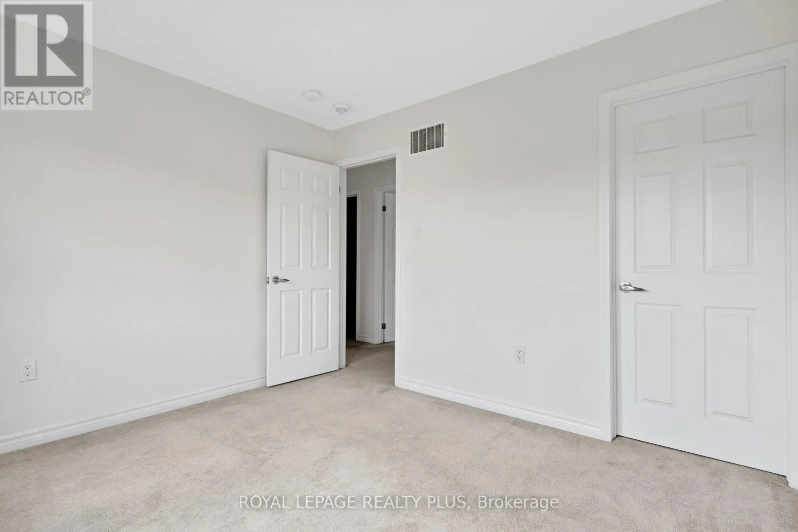 267 GROVEHILL CRESCENT