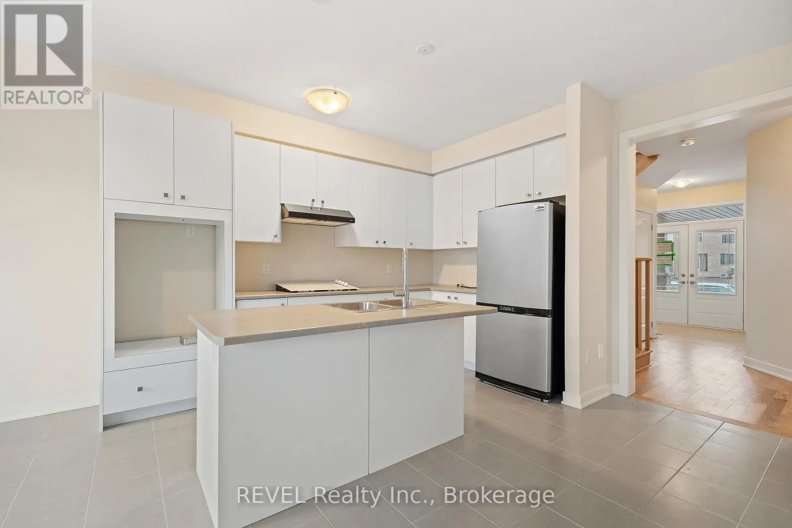 145 STERN DRIVE