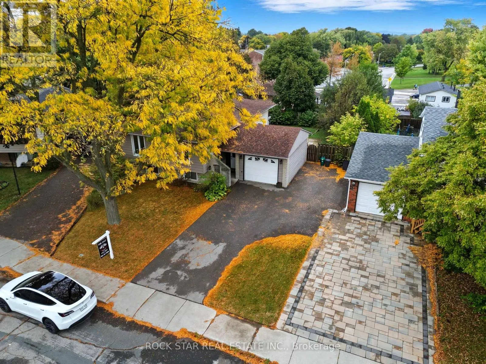 111 BRITTEN CLOSE
