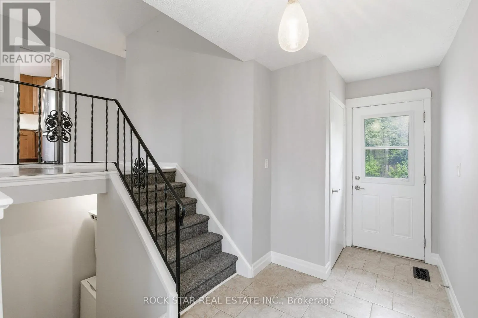 111 BRITTEN CLOSE