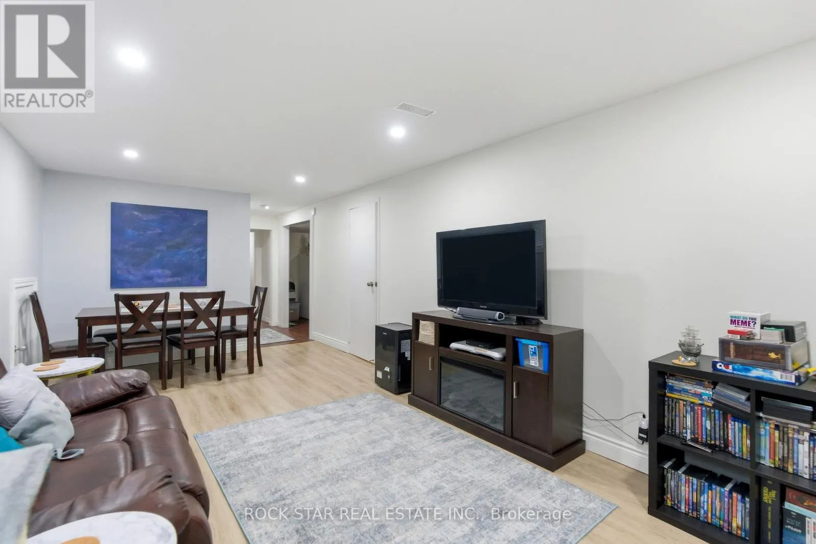 111 BRITTEN CLOSE