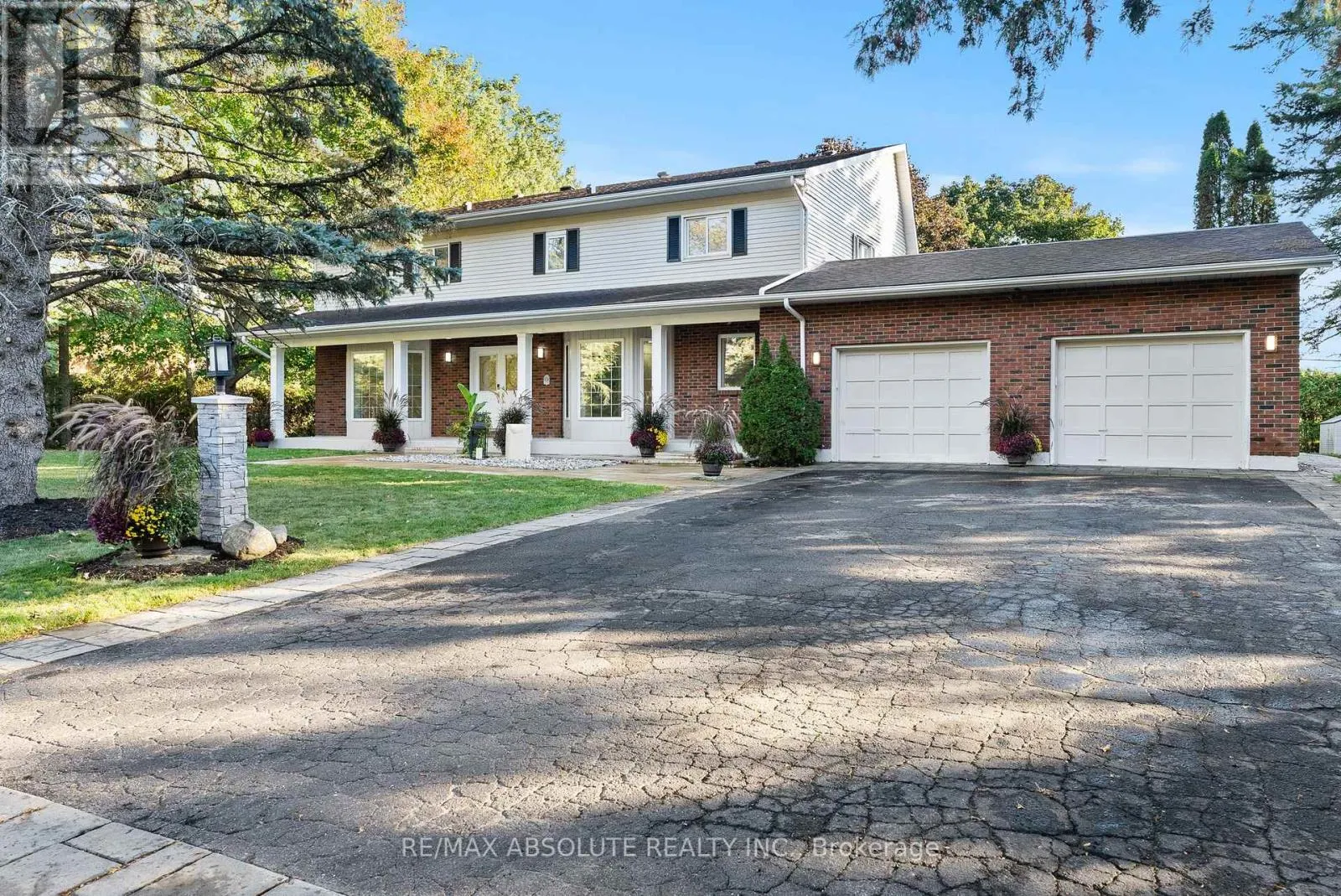 6 HOWARD COURT