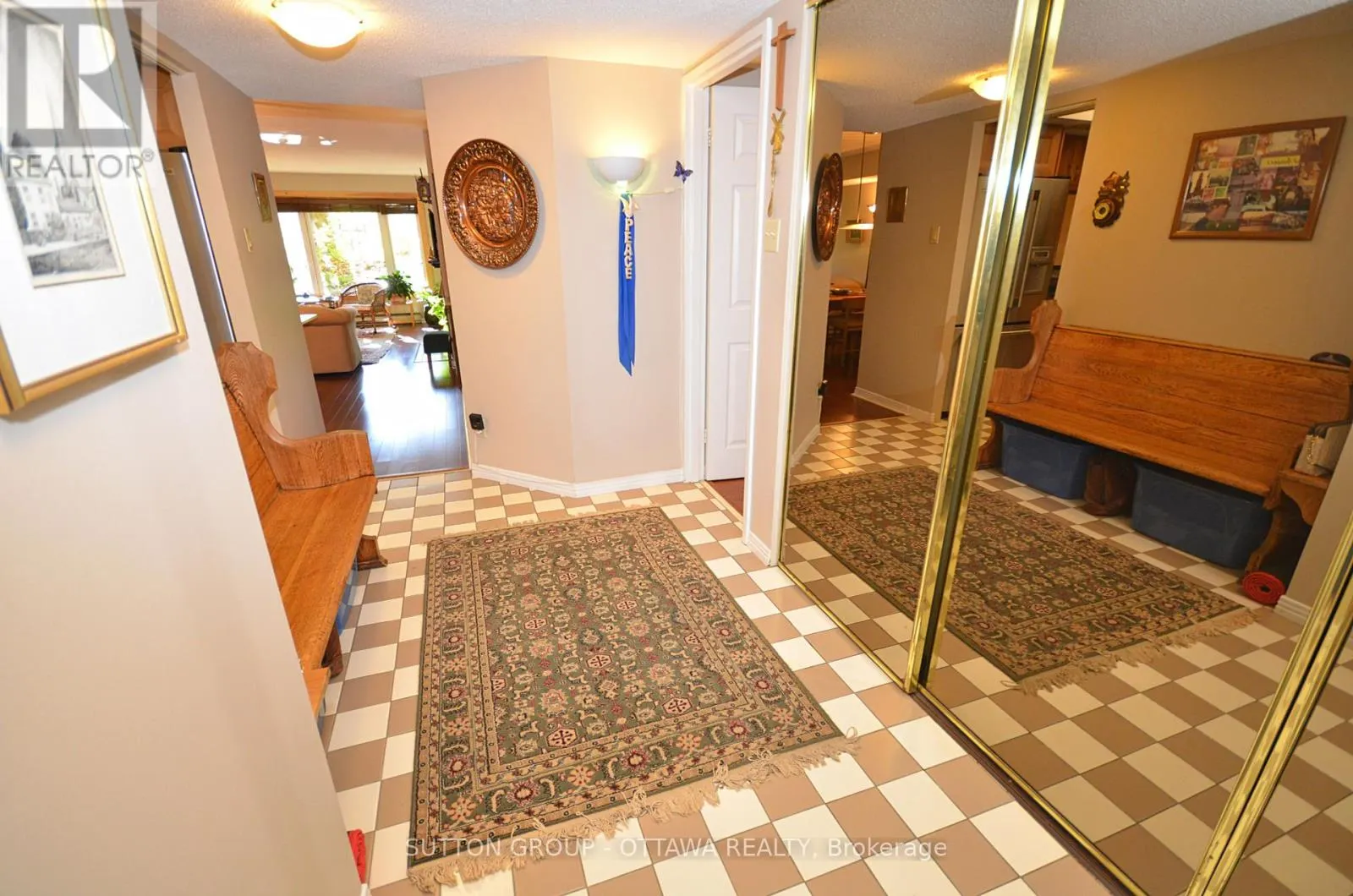 UNIT 62 - 261 BOTANICA PRIVATE