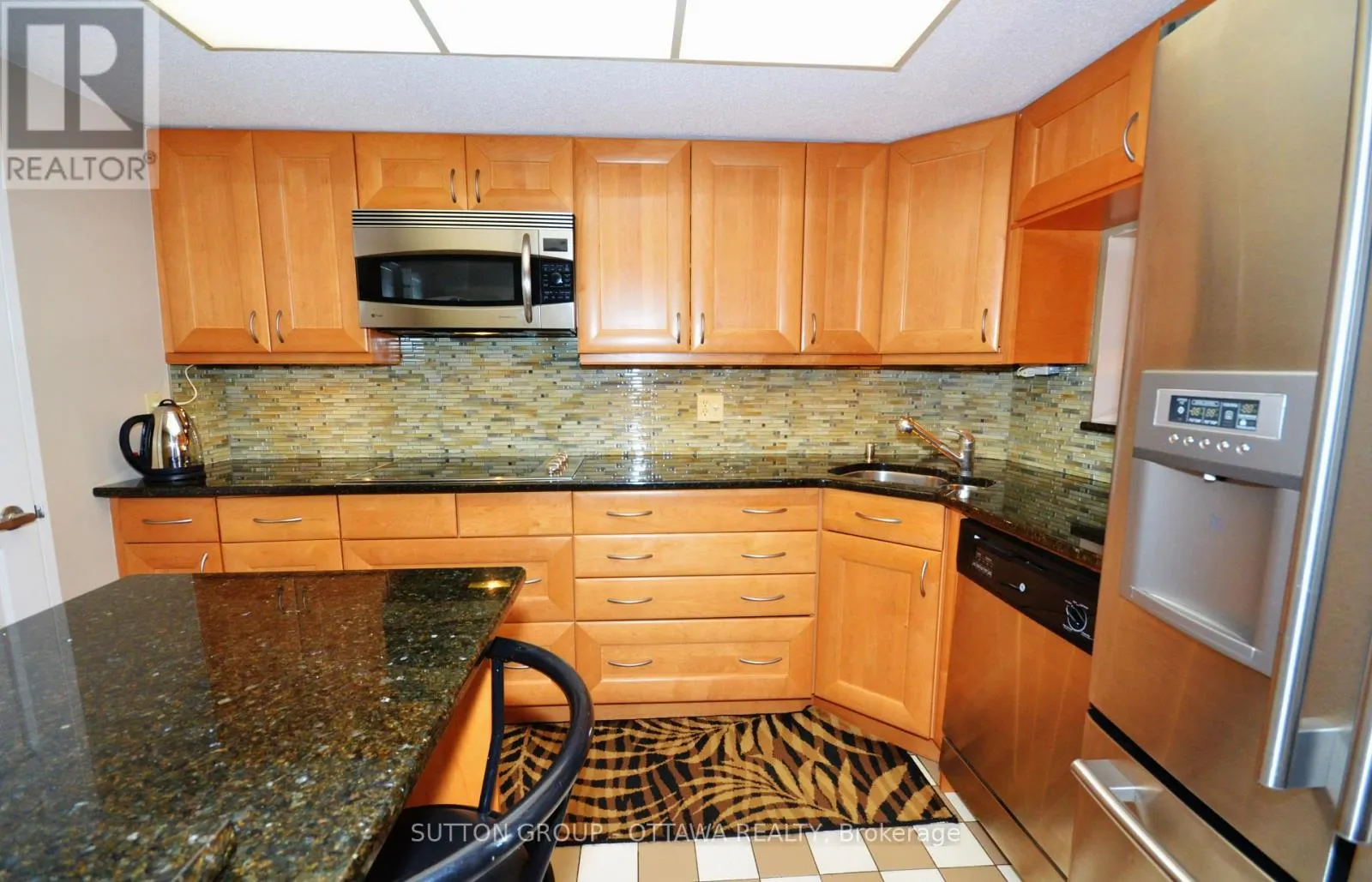 UNIT 62 - 261 BOTANICA PRIVATE