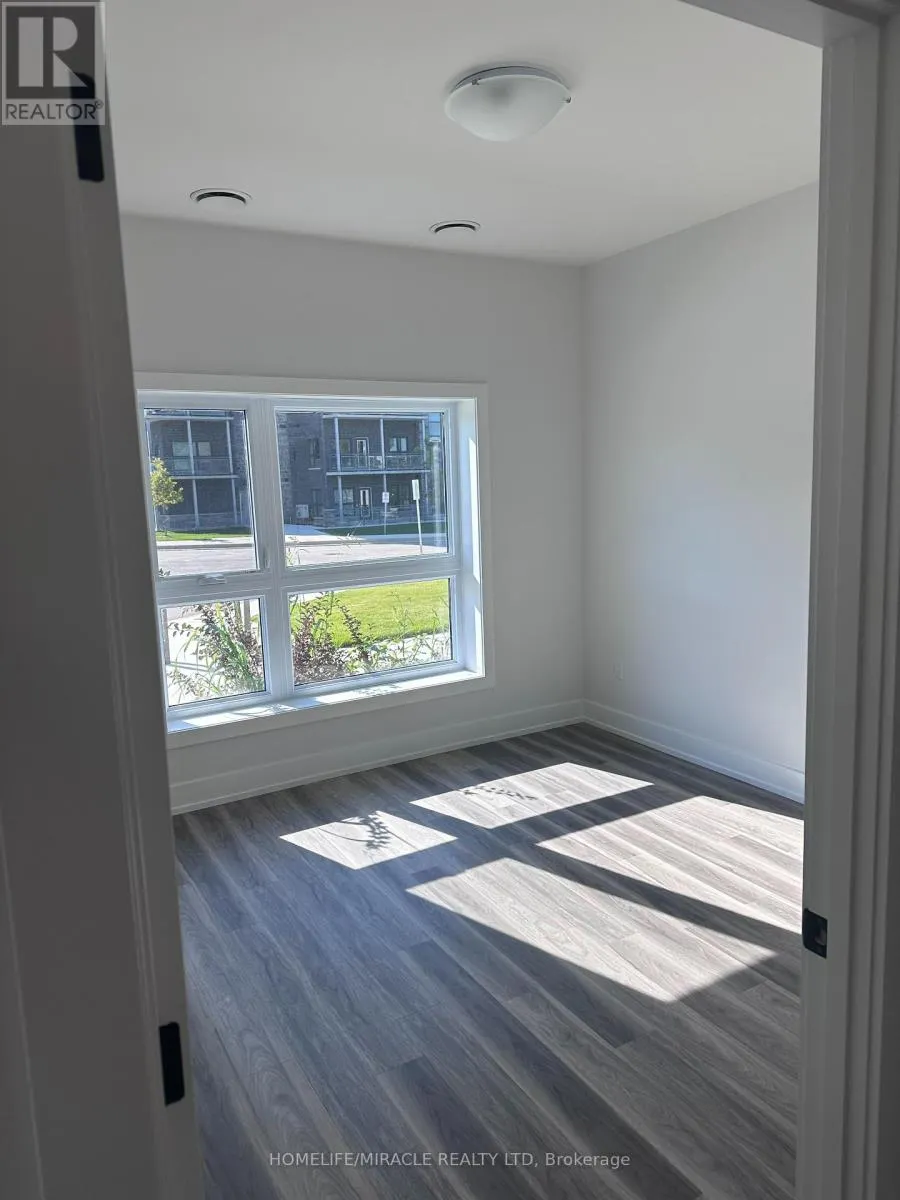 110 - 1100 LACKNER PLACE